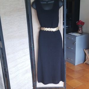 Black dress (used )size M.maxi. Good for work 60%